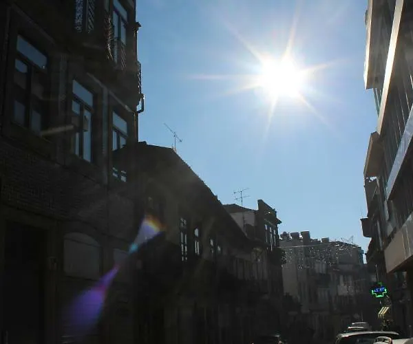 Bonjardim Flats - T1 Com Varanda *